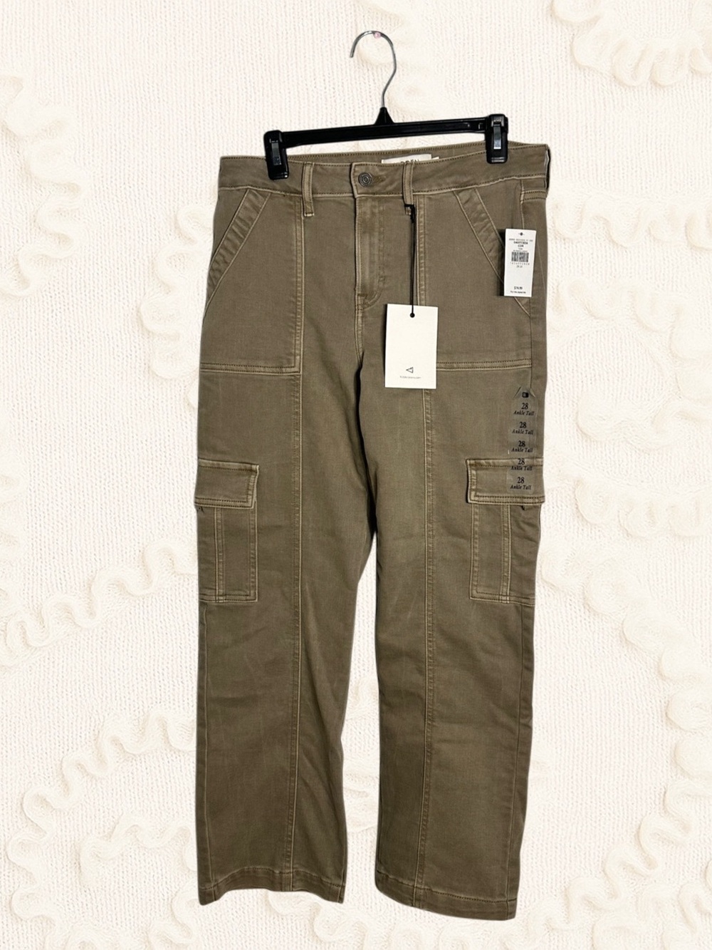 Hidden Straight Leg Cargo Pants in Brown Waist 29 NWT
